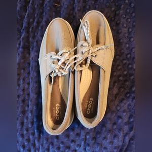 Women Size 10 Crocs Shoes